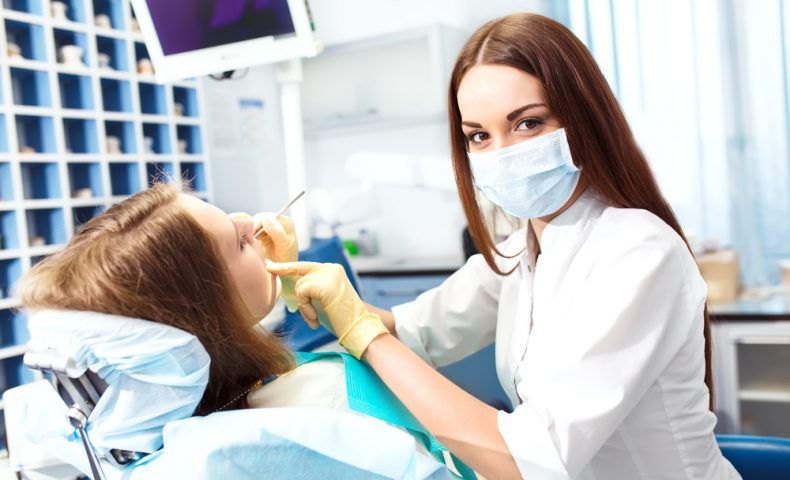 歯科衛生士になるにはどんな努力が必要？